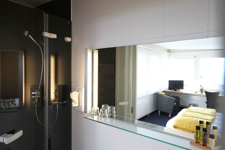 Bath Interior