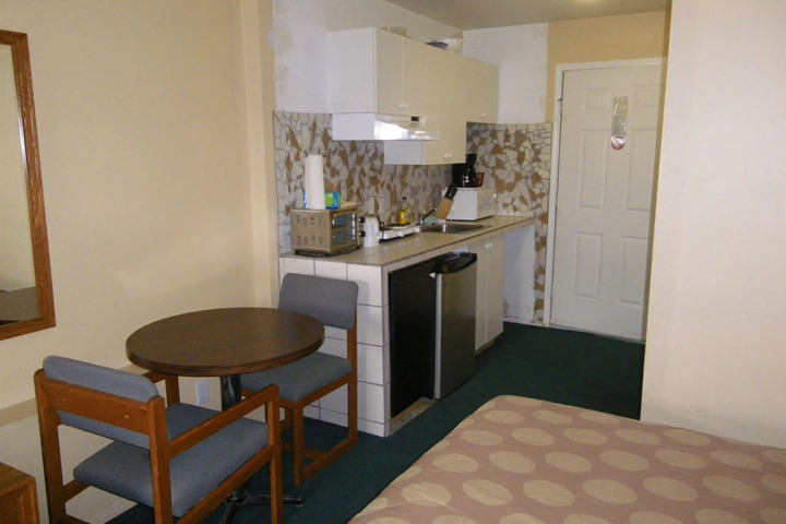 Photo 4
