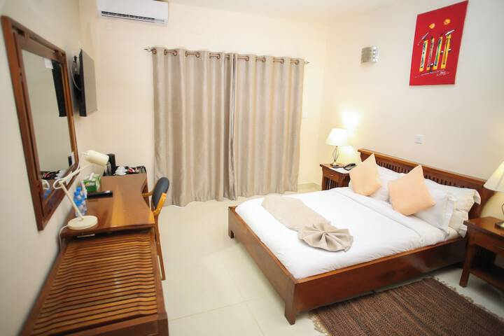 Room 3 of 67