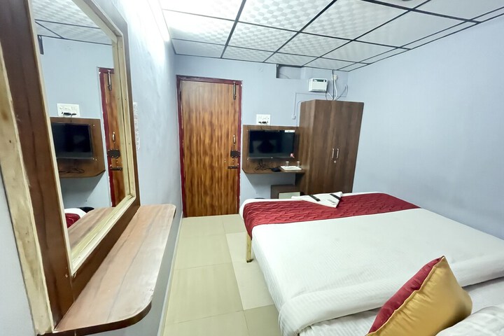 Room 19 of 28