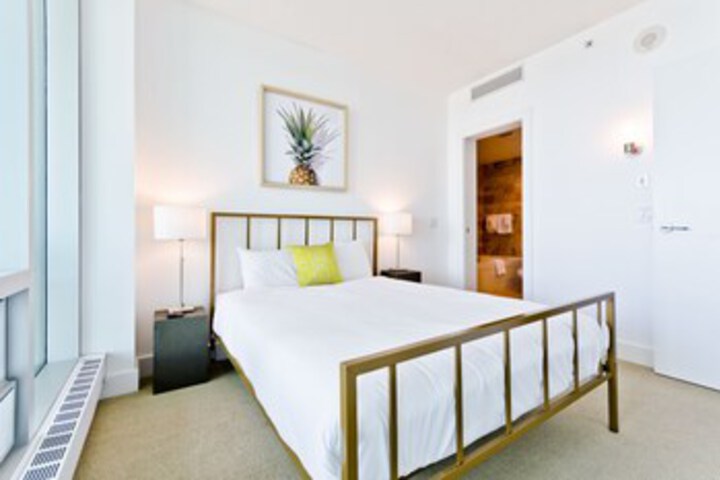Room 40 of 53