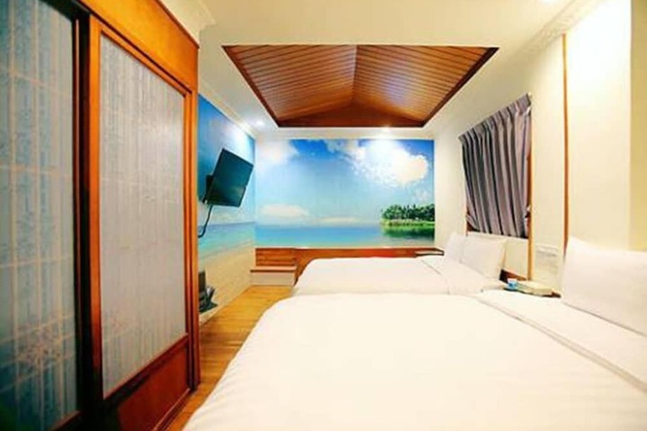 Room 7 of 41