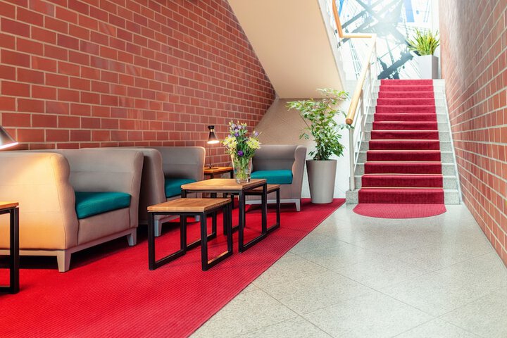 Entrance & Lobby
