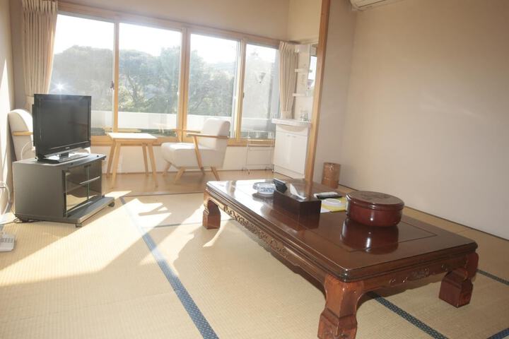 Room 10 of 45