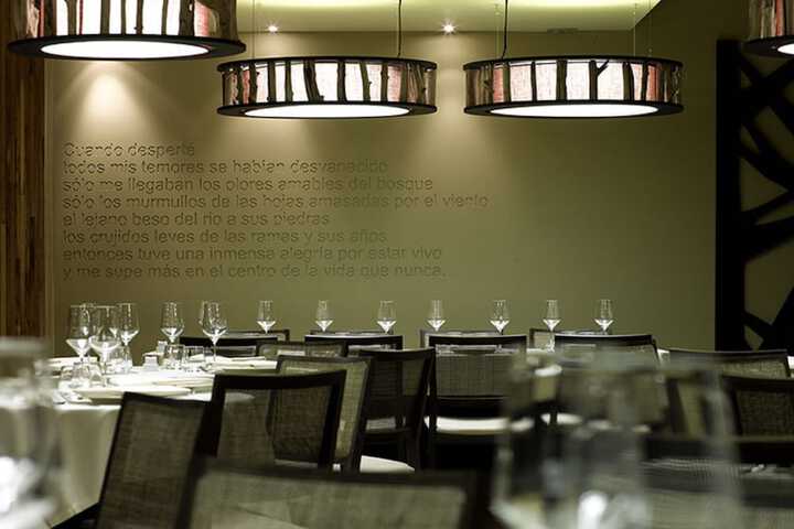 Dining 68 of 113