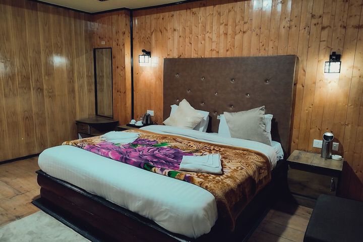 Room 6 of 46
