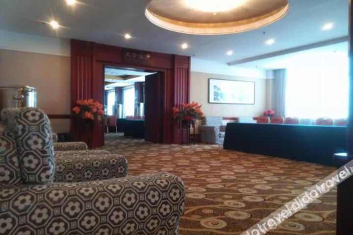 Hotel Interior 19 of 30