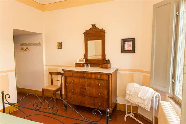 Room 93 of 170