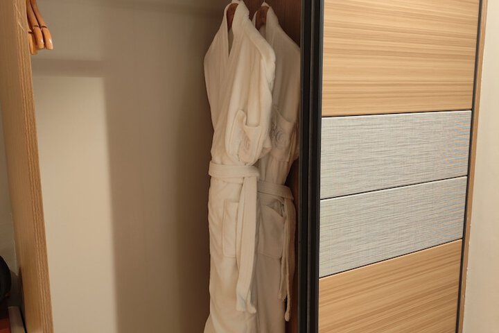 Room 19 of 54