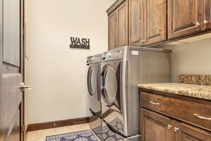 Laundry 22 of 66