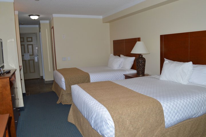 Room 10 of 40