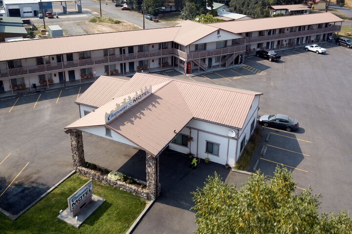 Property Grounds 20 of 24