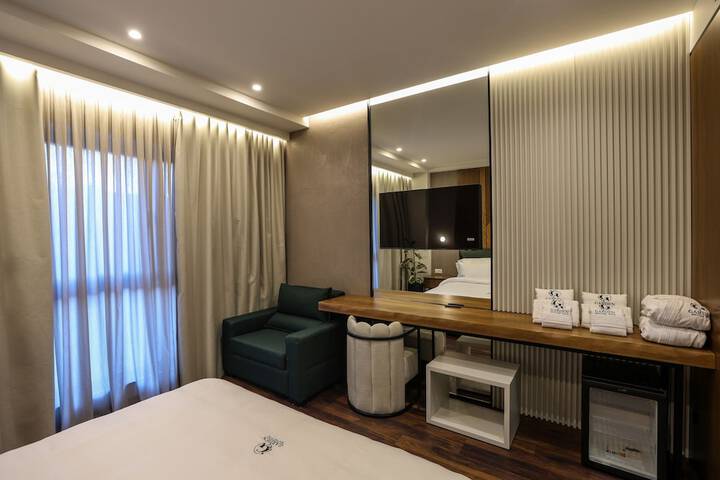 Room 15 of 112