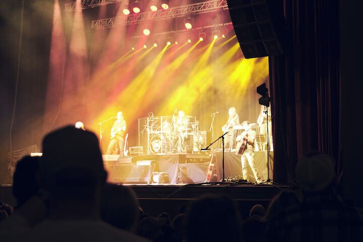 Entertainment 21 of 36