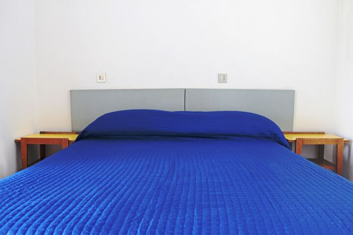 Room 6 of 39