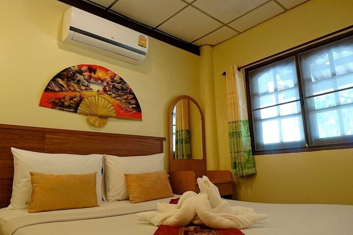 Room 21 of 137