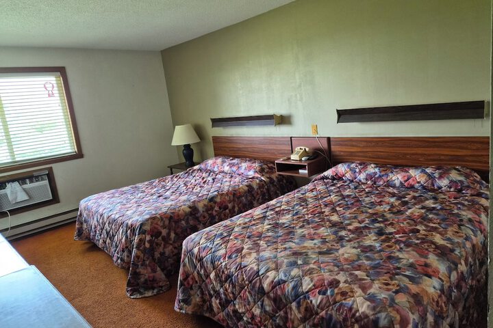 Room 7 of 19