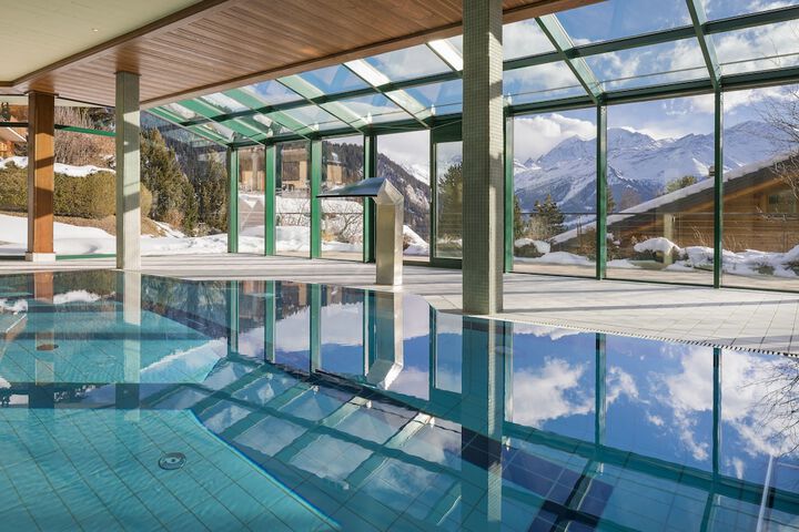Pool 52 of 101