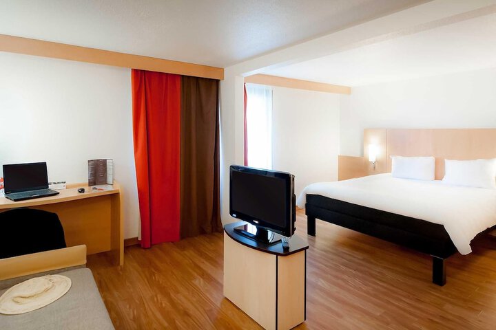 Room 20 of 92