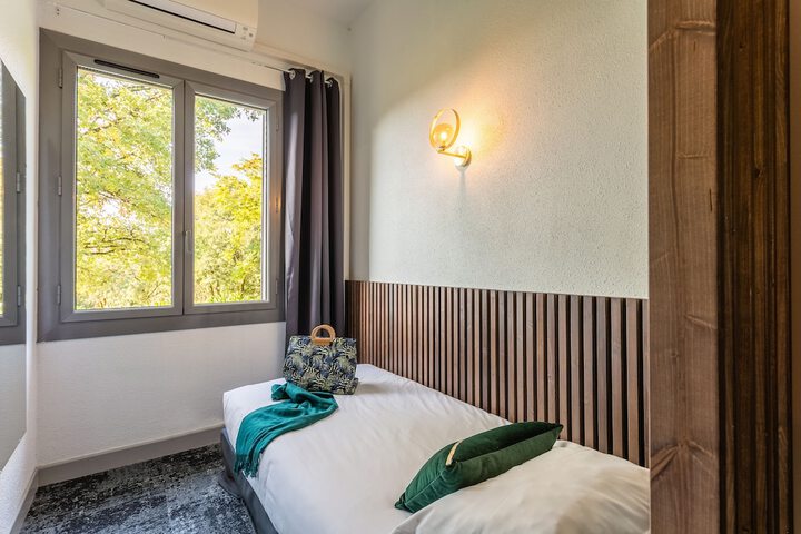 Room 29 of 113