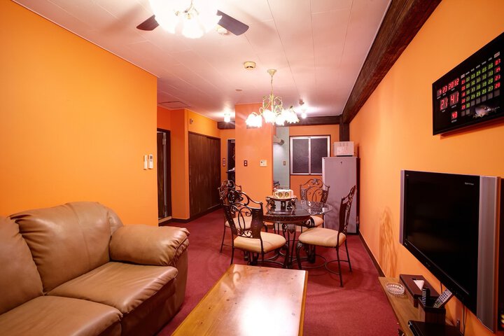Room 16 of 63