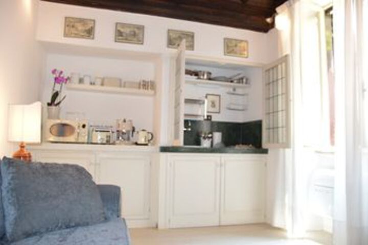 Room 18 of 24