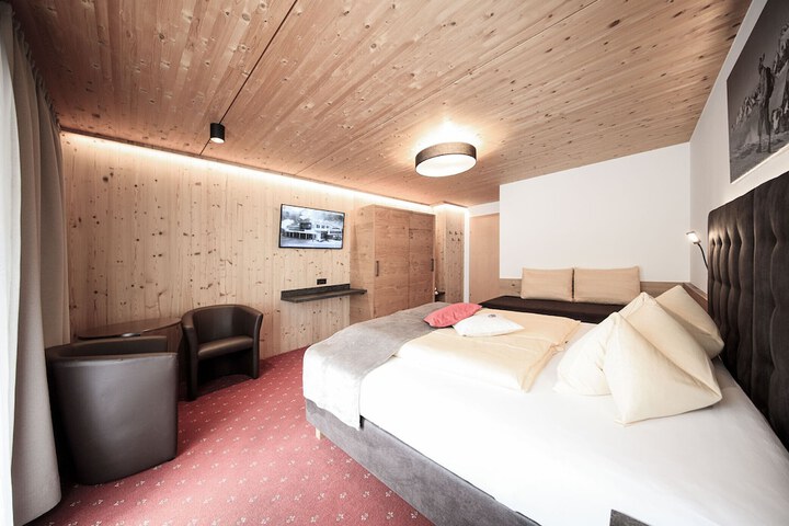 Room 14 of 45
