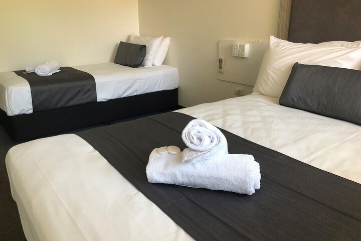Room 6 of 40