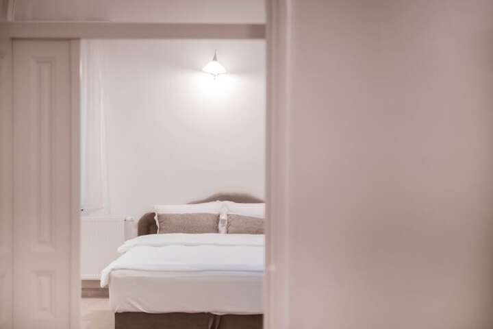 Room 16 of 55