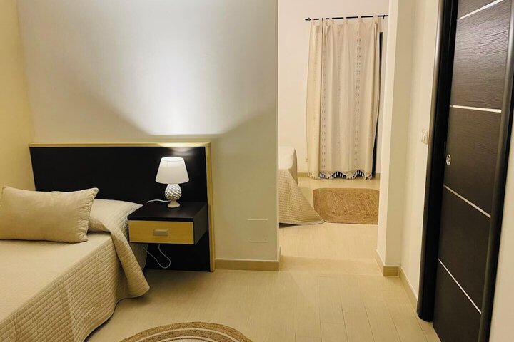Room 8 of 29