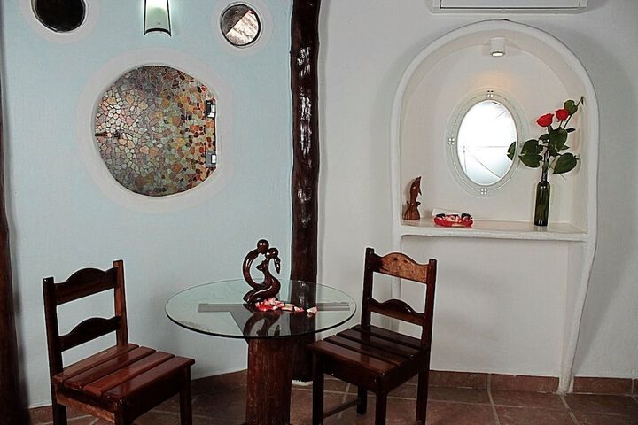 Room 5 of 26