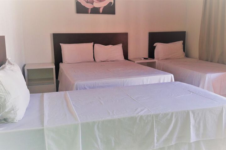 Room 13 of 25
