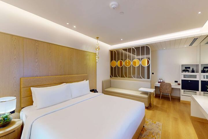 Room 46 of 231