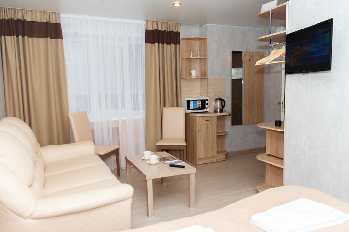 Room 16 of 28