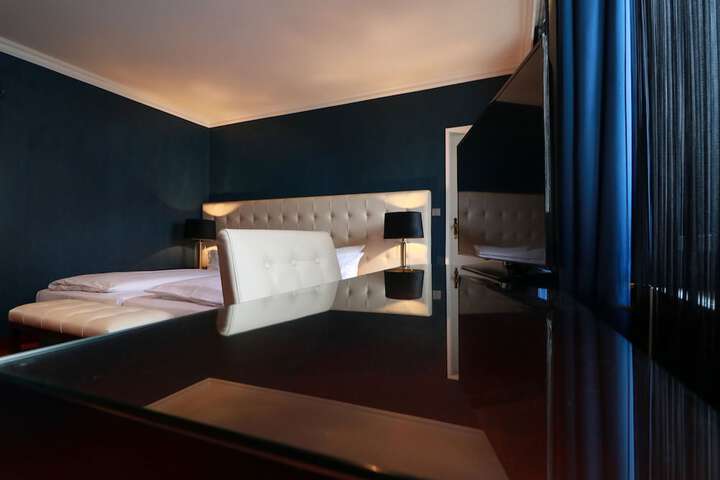 Room 27 of 101