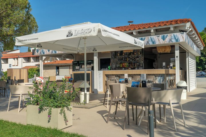 Beach bar