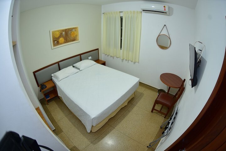 Room 11 of 65