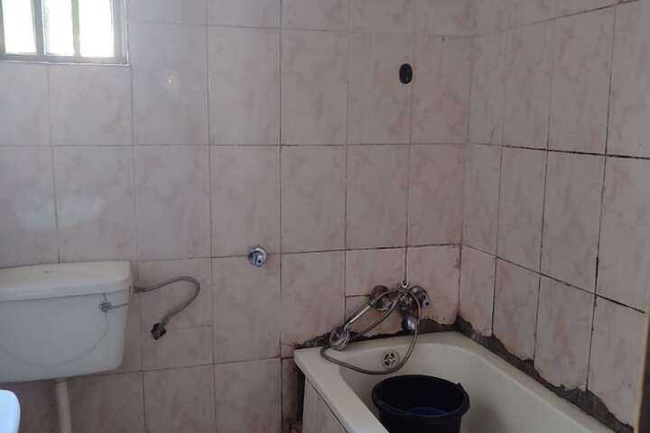 Room 18 of 34