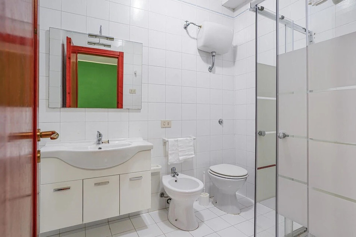 Room 7 of 22