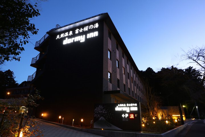 Hotel 100 of 103