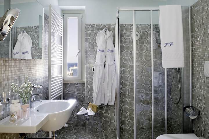 Clean Restrooms