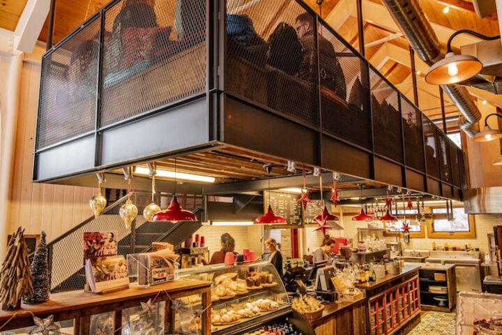 Breakfast/Coffee Service 21 of 26