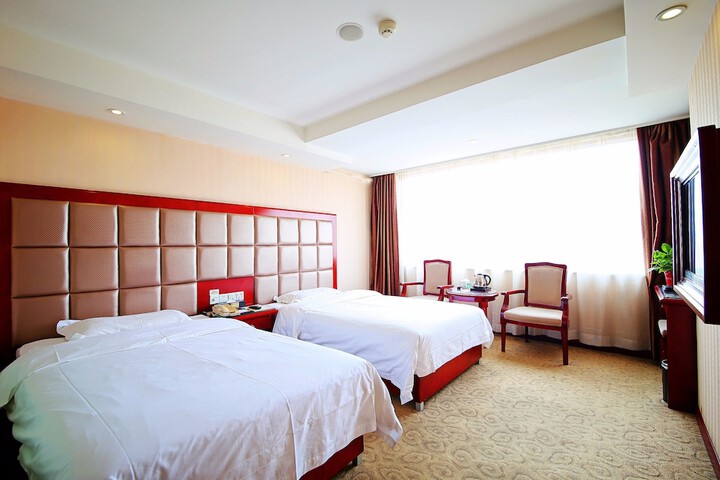 Room 10 of 20