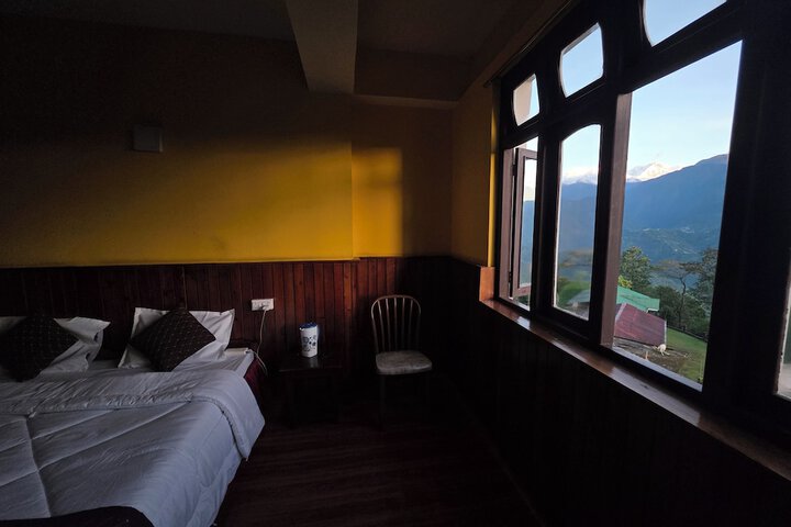 Room 27 of 54