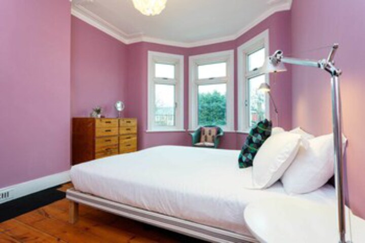 Room 16 of 21