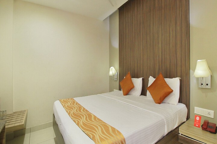 Room 5 of 6