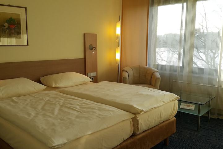 Room 32 of 130