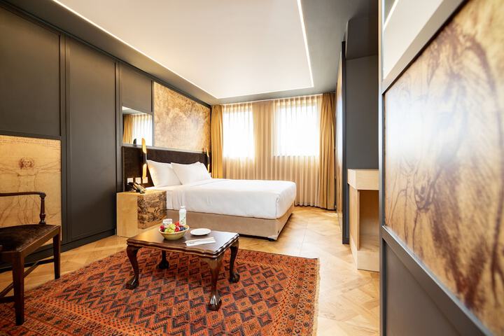 Room 42 of 171