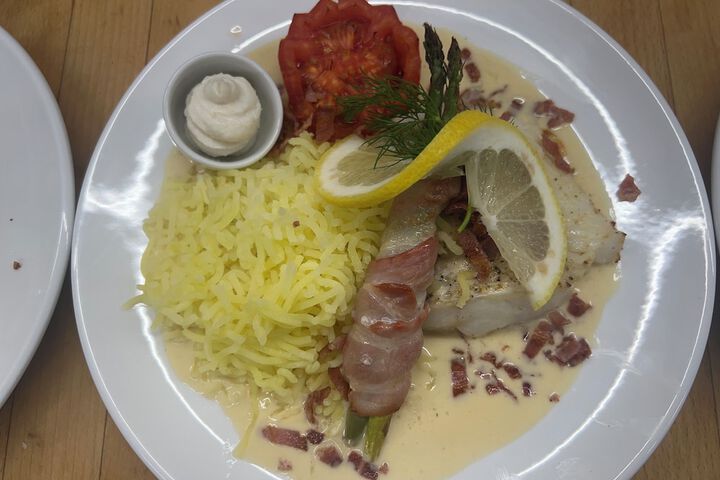 Dining 53 of 68
