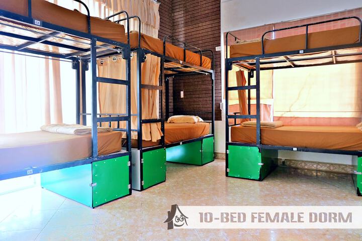 Room 9 of 39